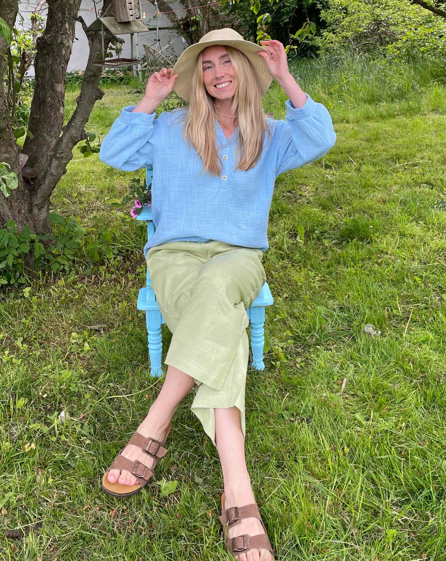 Lyseblå bluse