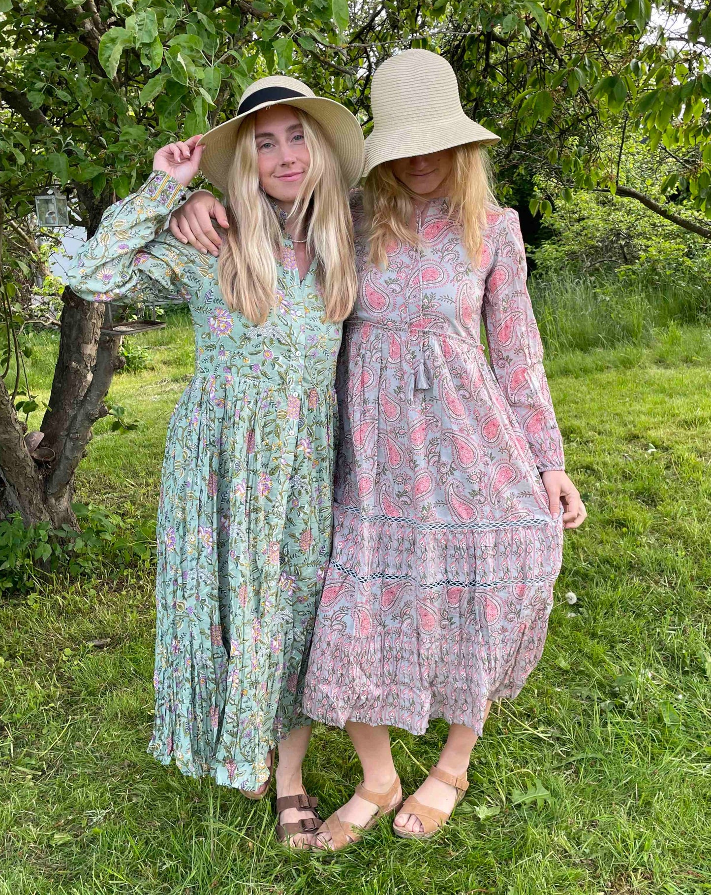 Grøn kjole med knapper fra Himalaya