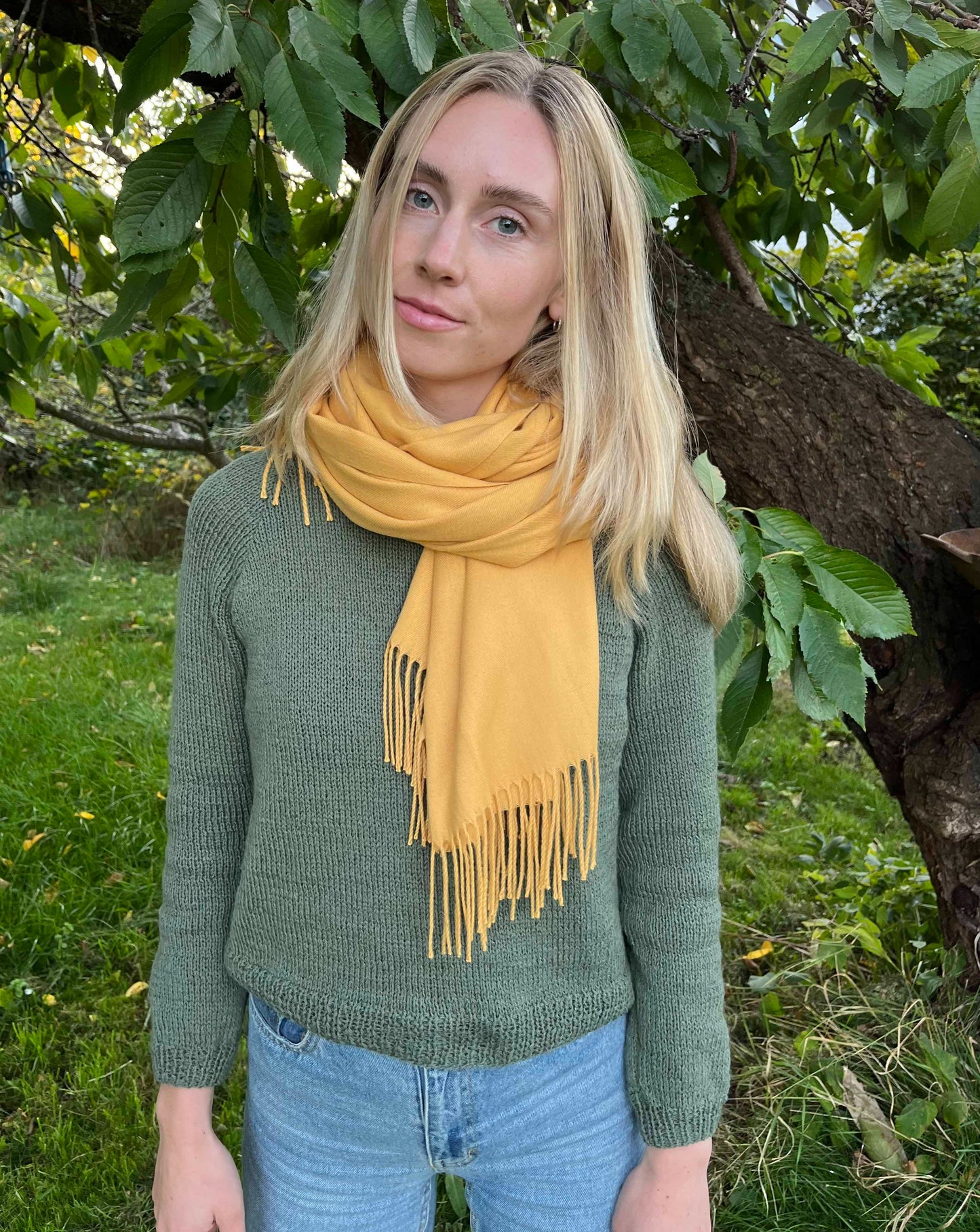 Gult cashmere tørklæde