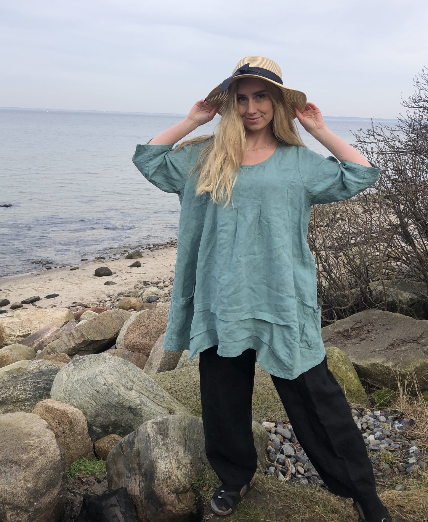 Sorte hørbukser fra THING med lommer