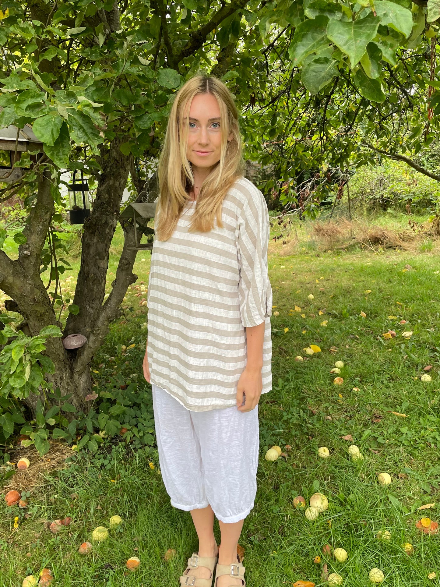 Stribet hørbluse fra New Collection