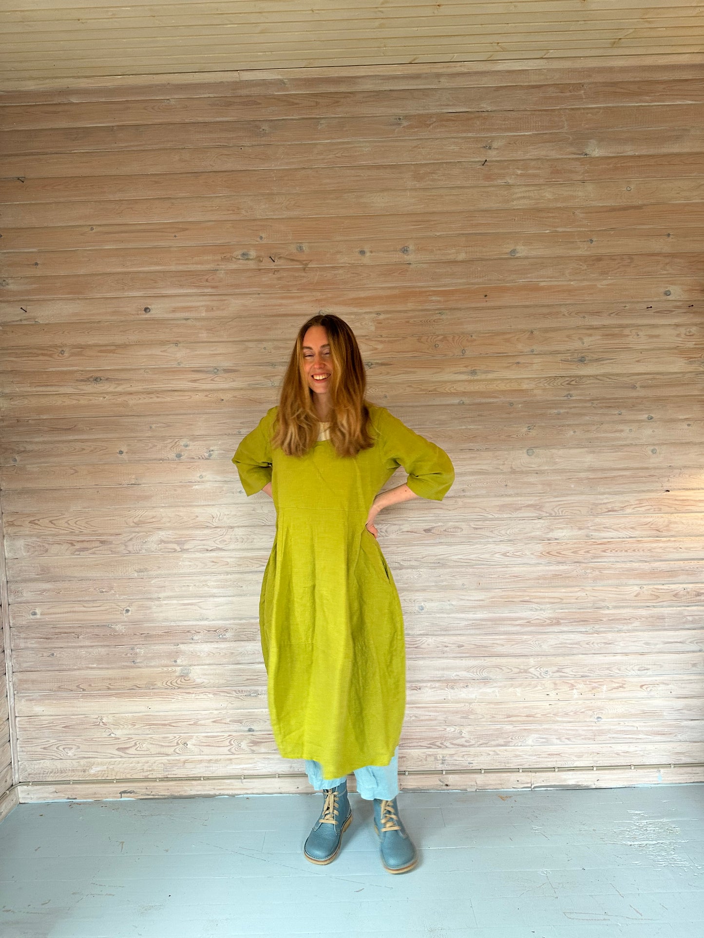 Forårsgrøn ballonkjole fra Thing