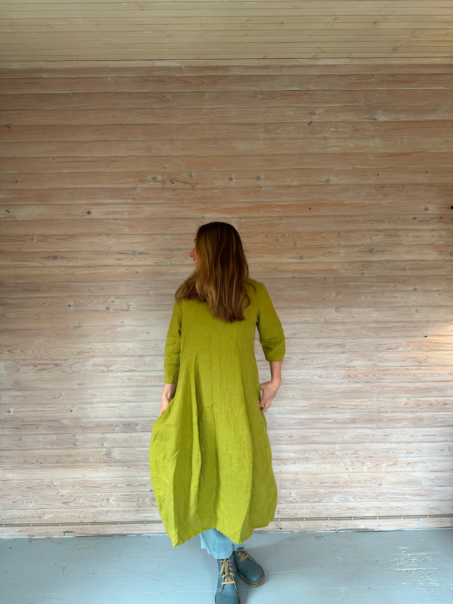 Forårsgrøn ballonkjole fra Thing