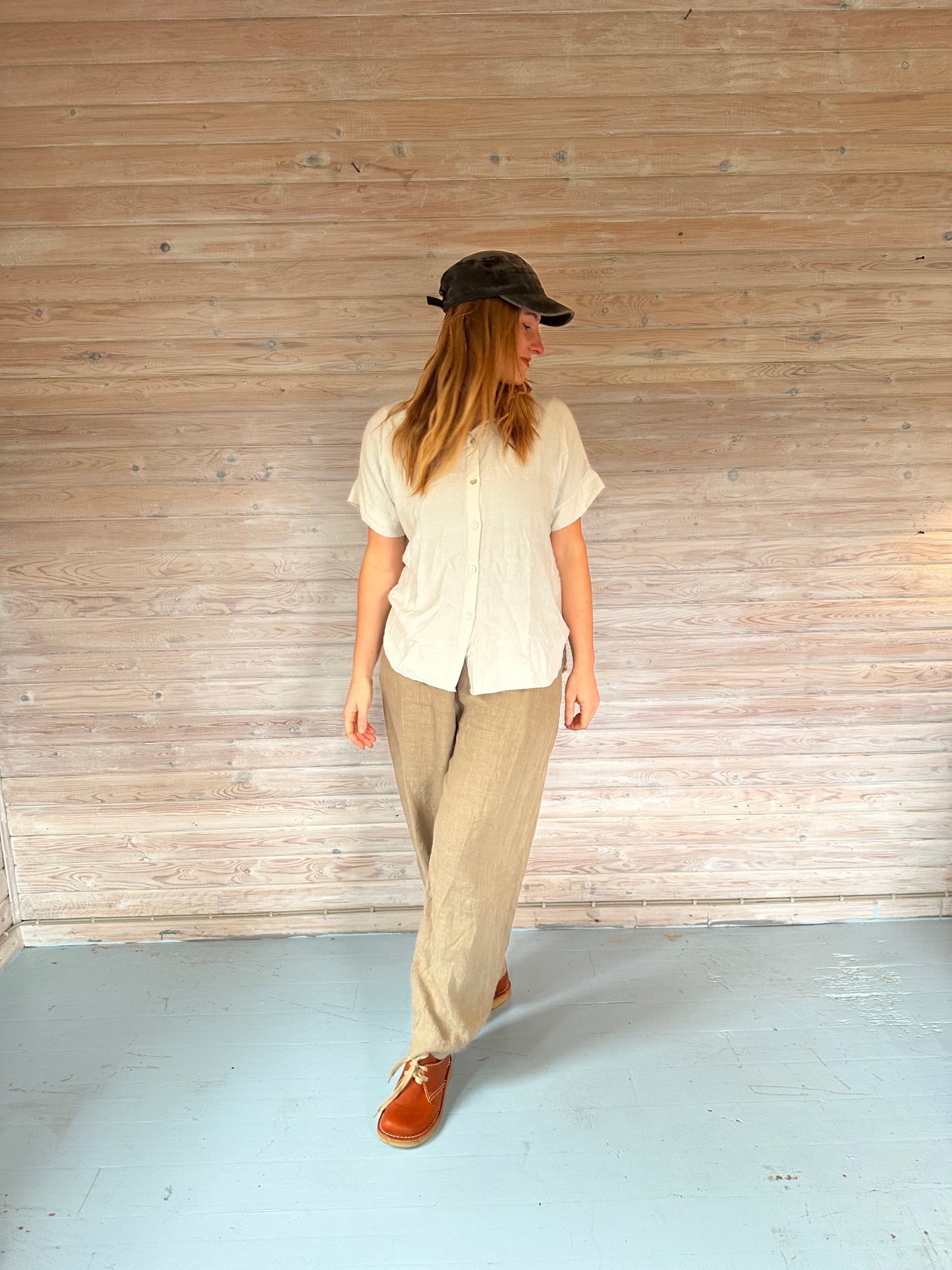 Beige sommerskjorte fra Anna Menotti