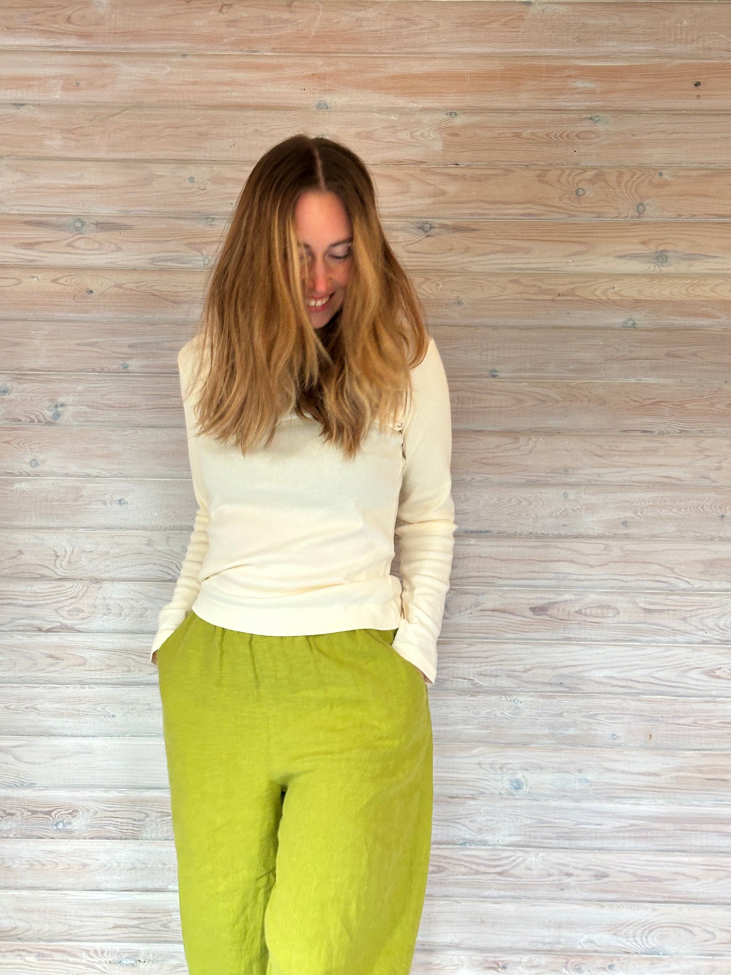 Forårsgrønne hørbukser fra Thing