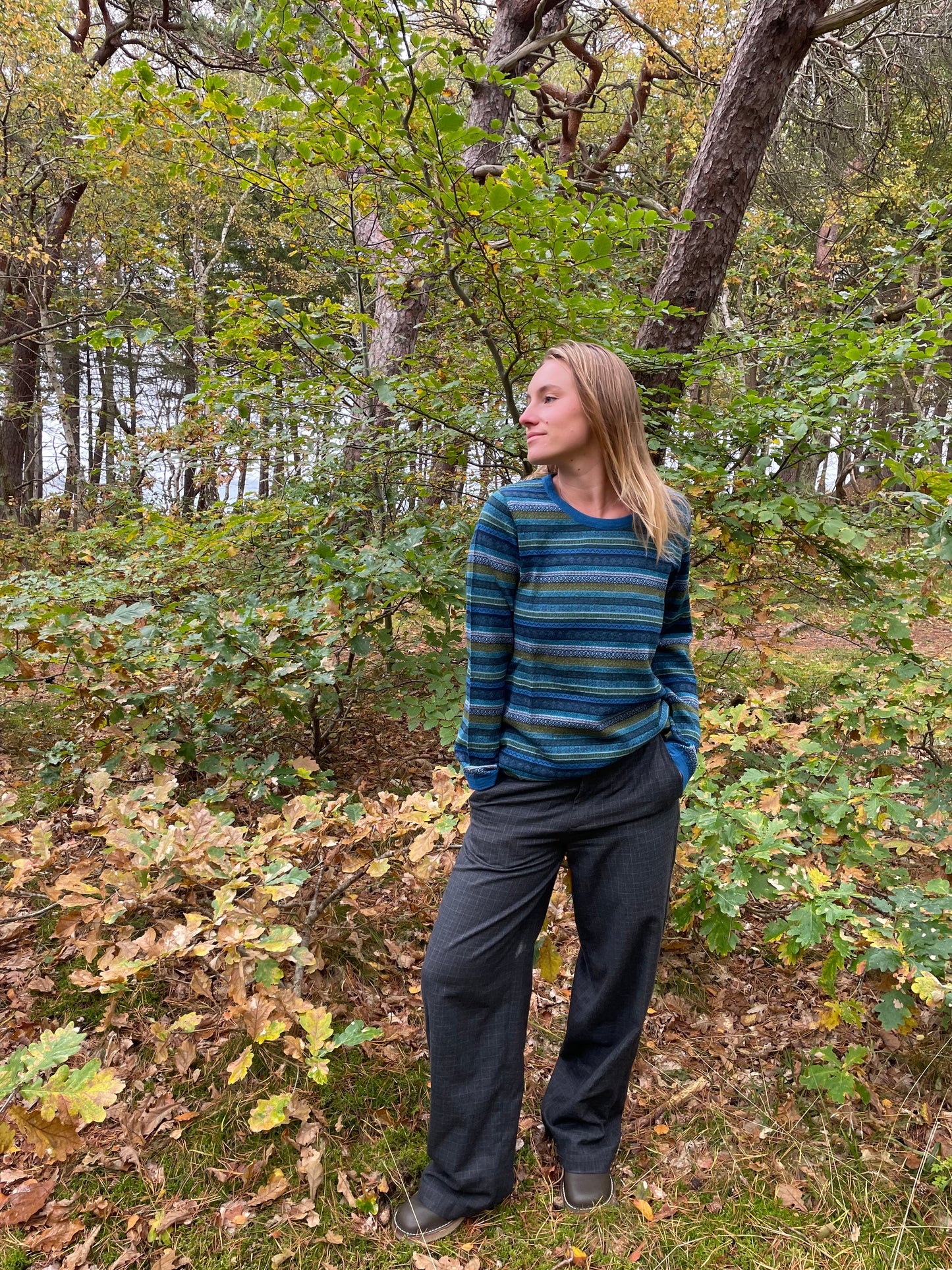 Blå alpaca-sweater fra Himalaya