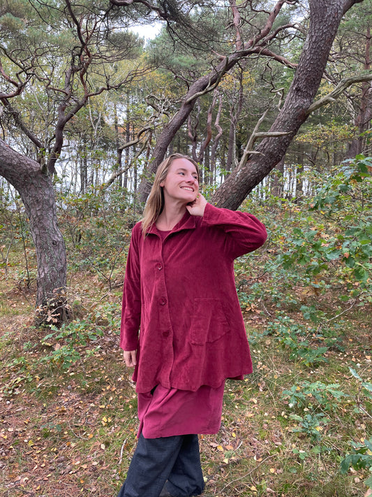 Vinrød jakke i fløjl fra THING